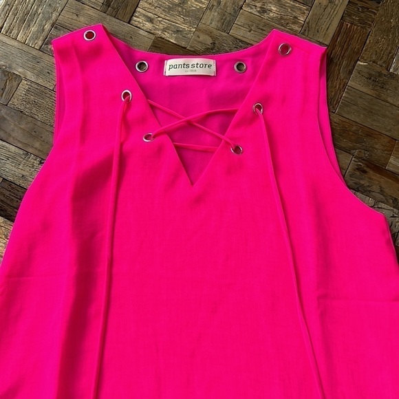 Pants Store Hot Pink Sleeveless Top - Picture 1 of 9